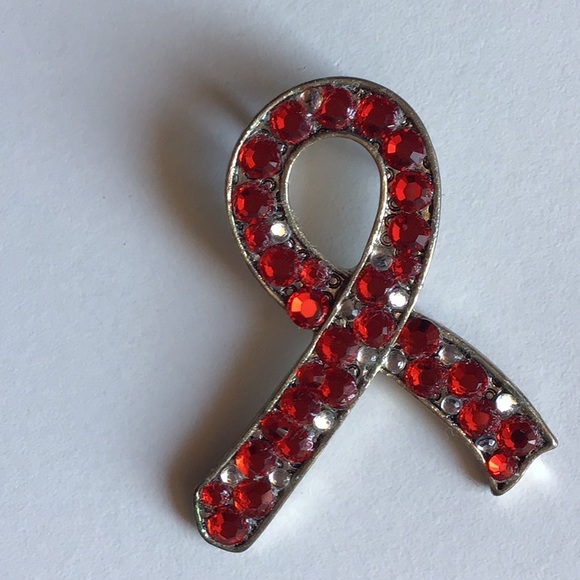 Red Ribbon pendant with Rhinestones - Picture 2 of 3